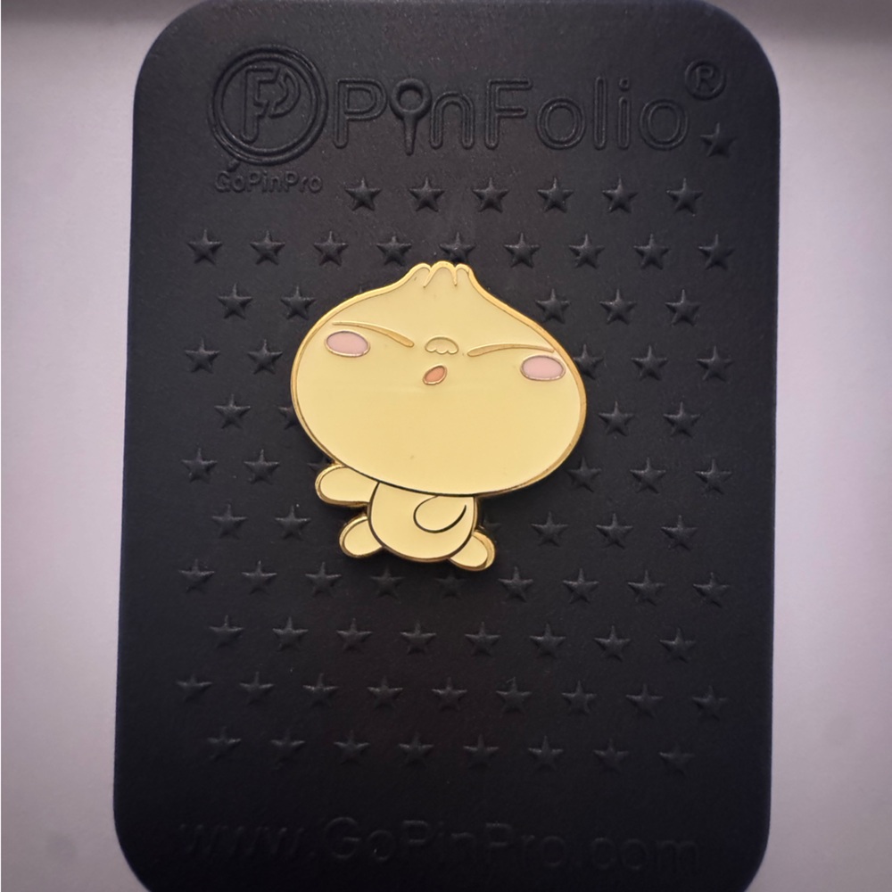 Disney Bao Pin